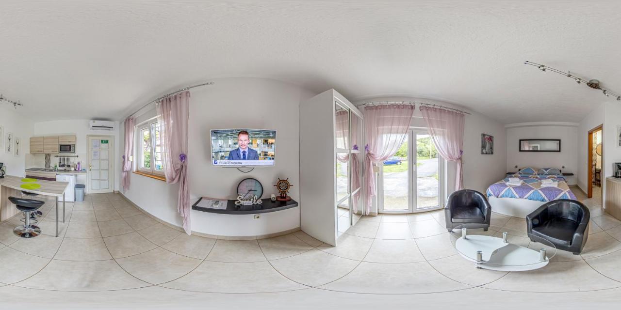 Apartments Klara Senj  Ngoại thất bức ảnh